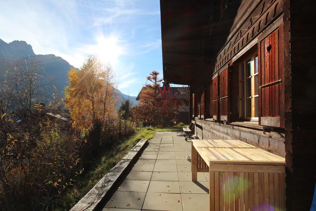 Les Jumelles Villa Gstaad Værelse billede